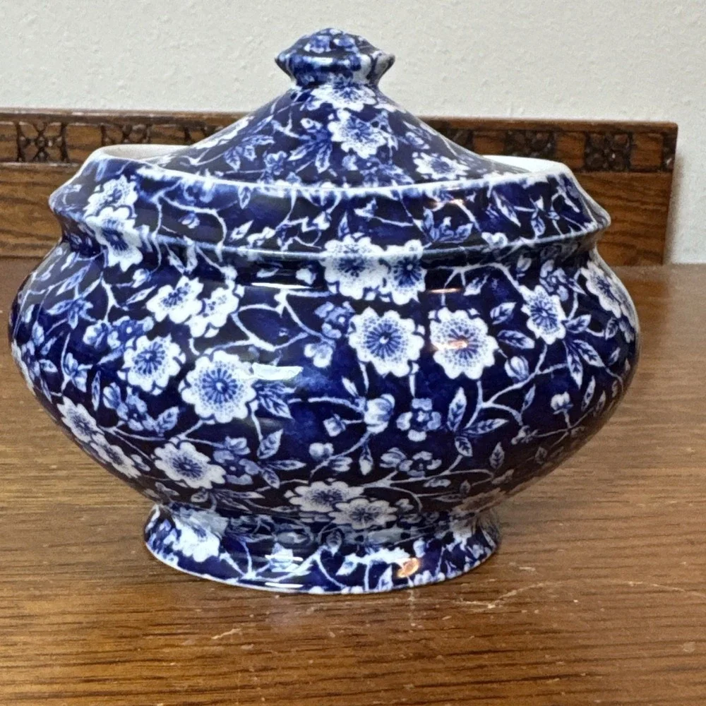 Vtg Royal Crownford Staffordshire Calico Blue Chintz Sugar Bowl & Creamer Set